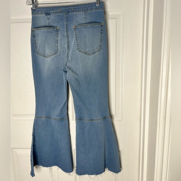 Free People Bell Bottom Denim Jeans Raw Hem Sz 28 - Picture 3 of 9